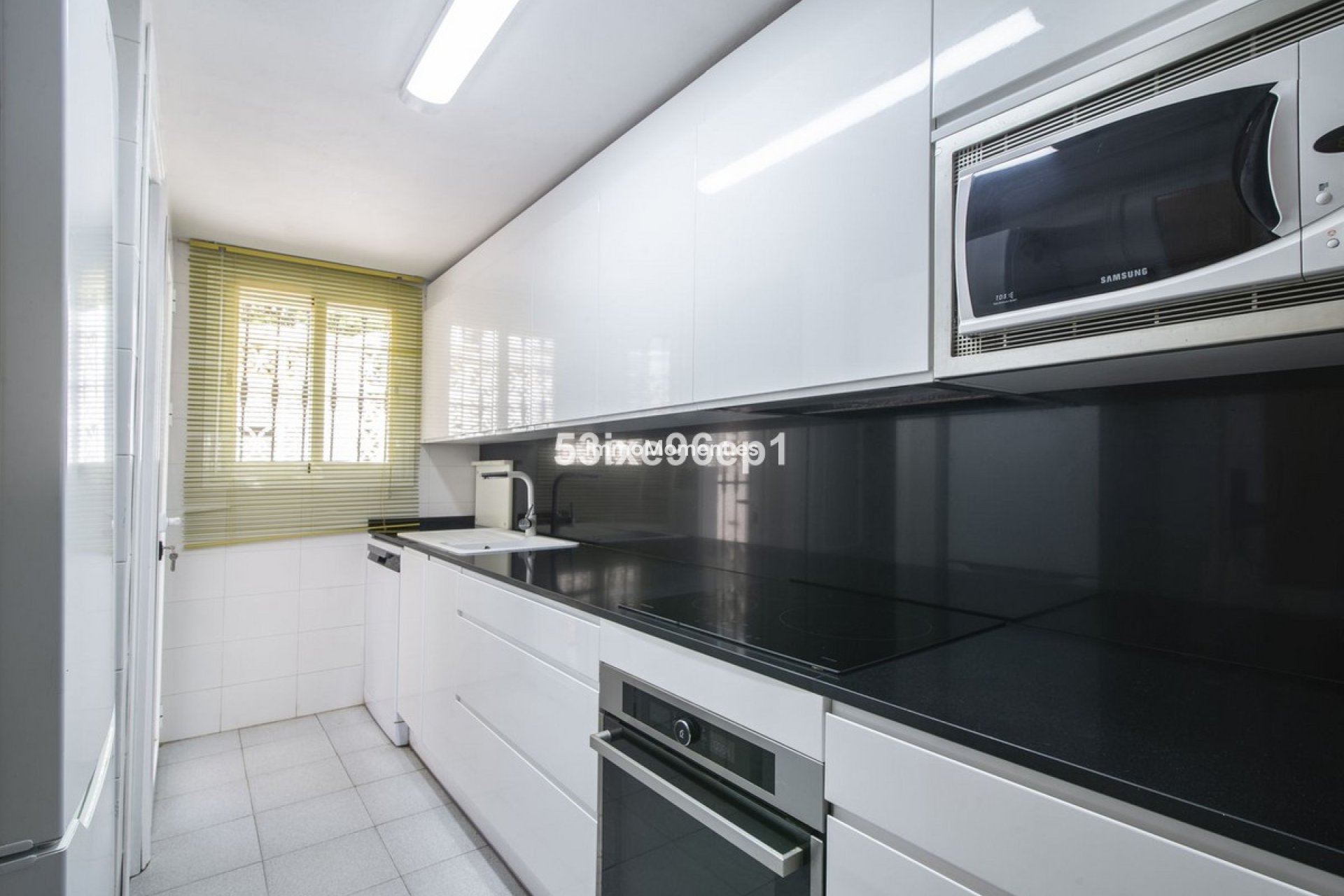 Bestaande woning - Rijtjeshuis - Estepona  - Estepona Centro