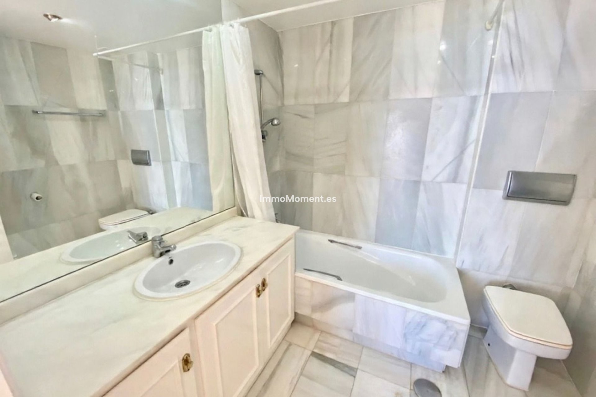 Bestaande woning - Rijtjeshuis - Estepona  - Estepona Centro