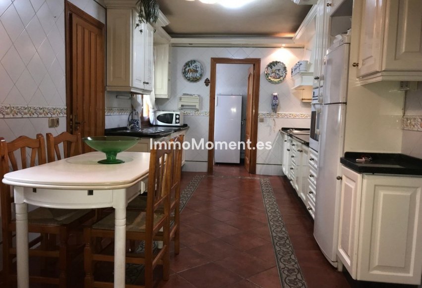Bestaande woning - Rijtjeshuis - Estepona  - Estepona Centro