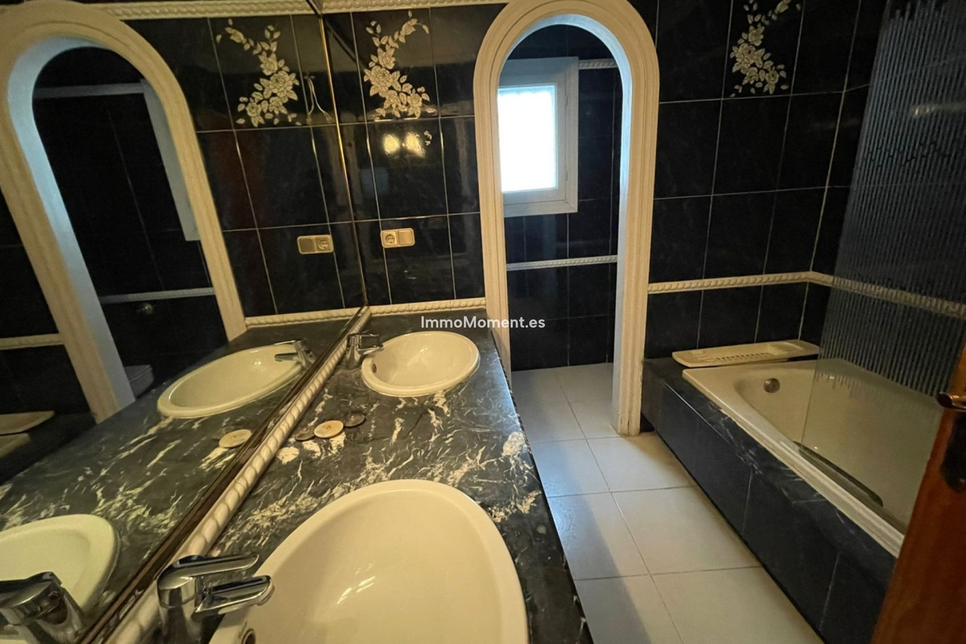 Bestaande woning - Rijtjeshuis - Estepona  - Estepona Centro