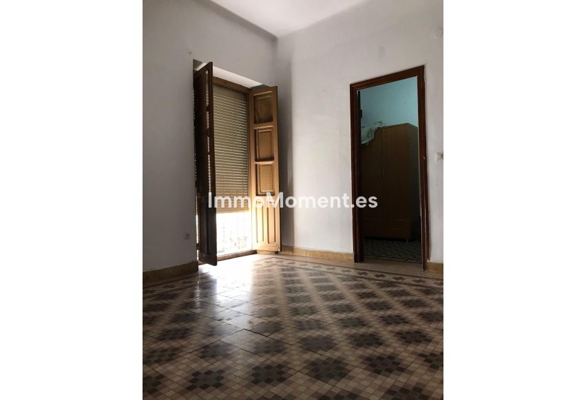 Bestaande woning - Rijtjeshuis - Estepona  - Estepona Centro