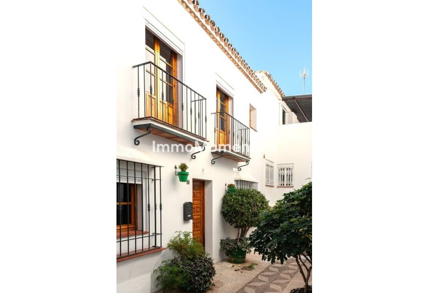 Bestaande woning - Rijtjeshuis - Estepona  - Estepona Centro