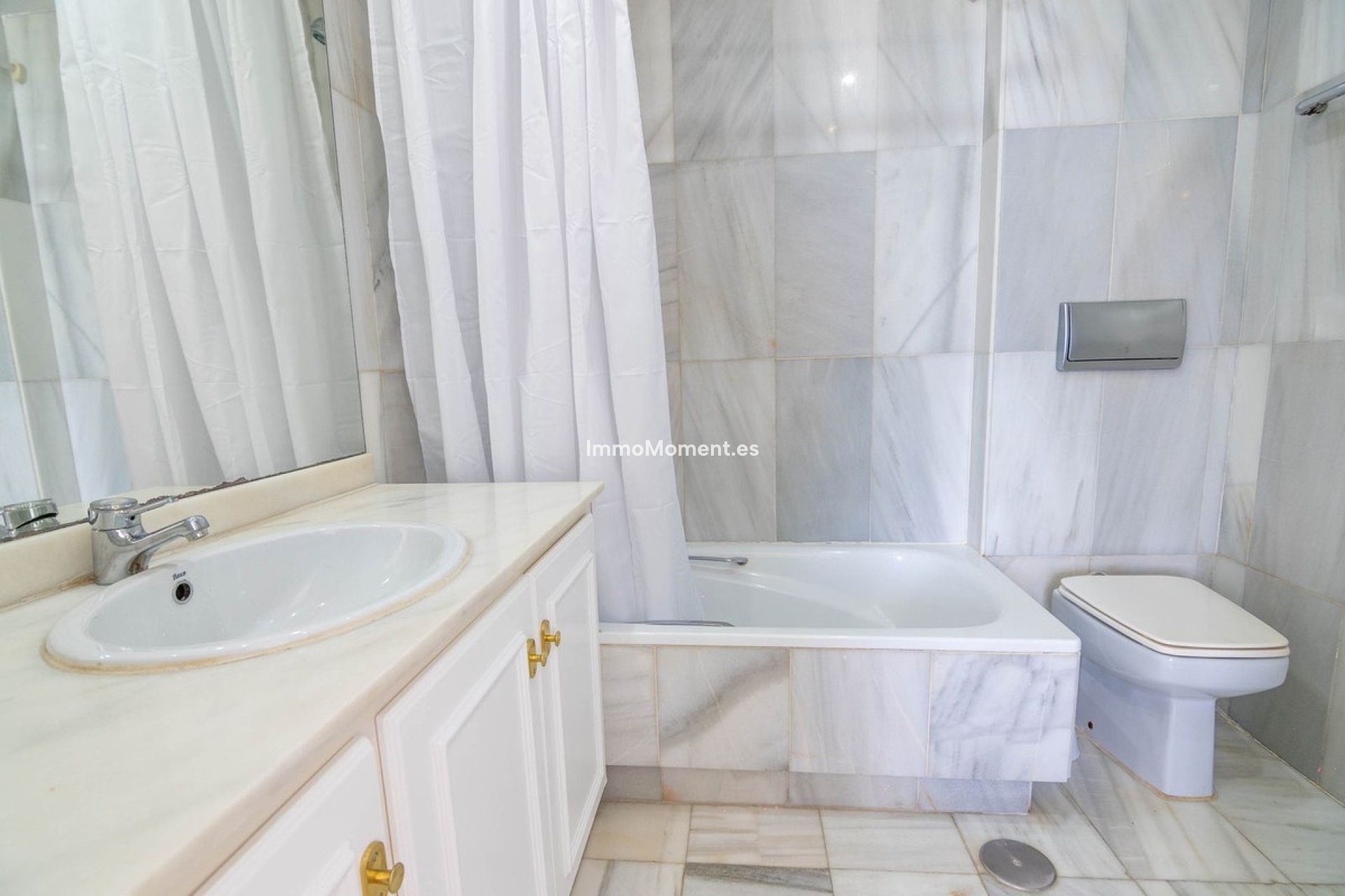 Bestaande woning - Rijtjeshuis - Estepona  - Estepona Centro