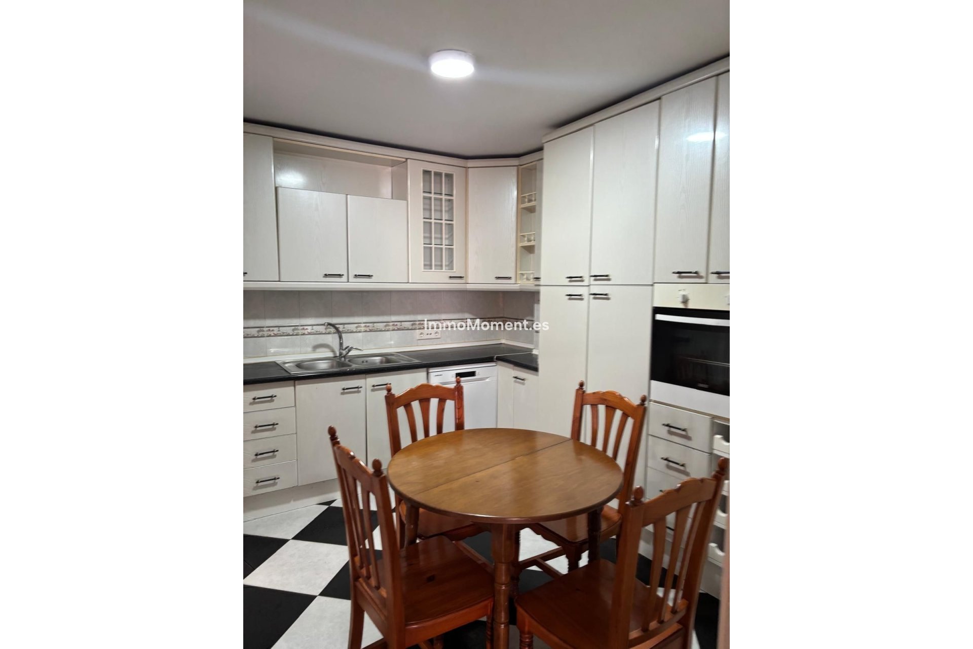Bestaande woning - Rijtjeshuis - Estepona  - Estepona Centro