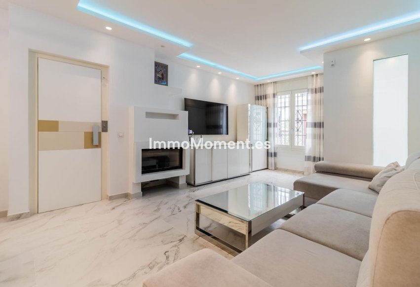 Bestaande woning - Rijtjeshuis - Estepona  - Estepona Centro