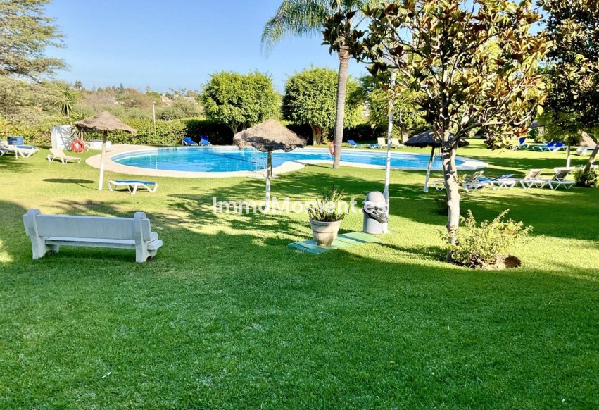 Bestaande woning - Rijtjeshuis - Estepona  - Estepona Centro