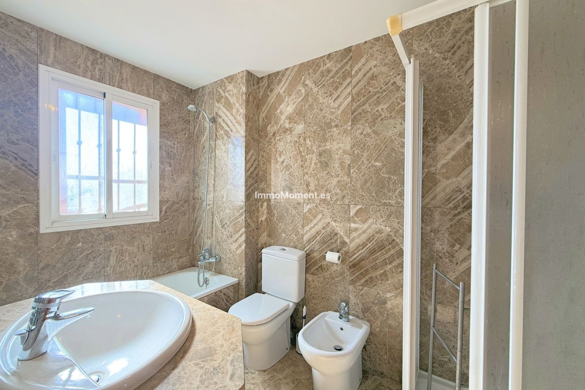 Bestaande woning - Rijtjeshuis - Estepona  - Estepona Centro