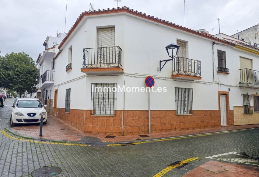 Bestaande woning - Rijtjeshuis - Estepona  - Estepona Centro