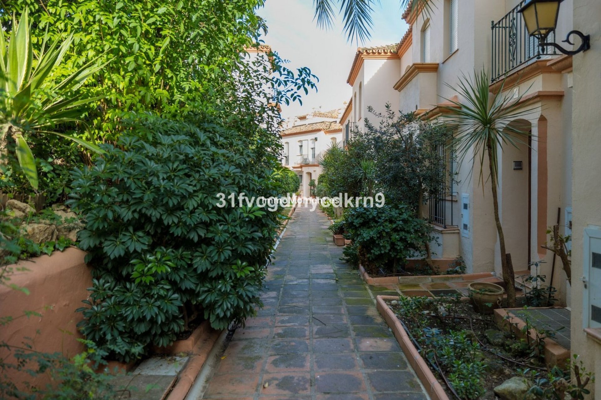 Bestaande woning - Rijtjeshuis - Estepona  - Estepona Centro