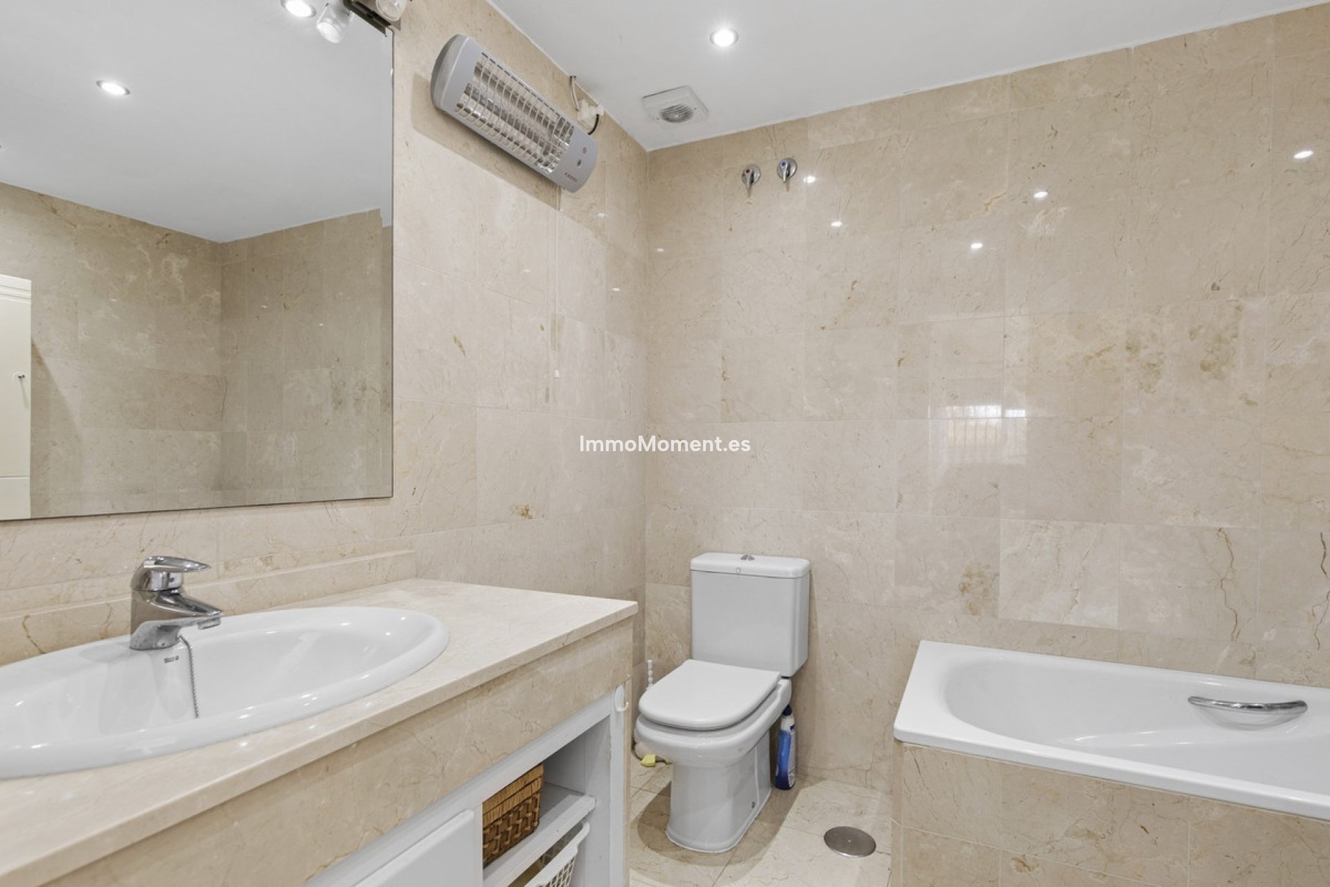 Bestaande woning - Rijtjeshuis - Estepona  - Estepona Centro