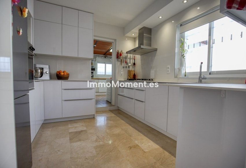 Bestaande woning - Rijtjeshuis - Estepona  - Estepona Centro