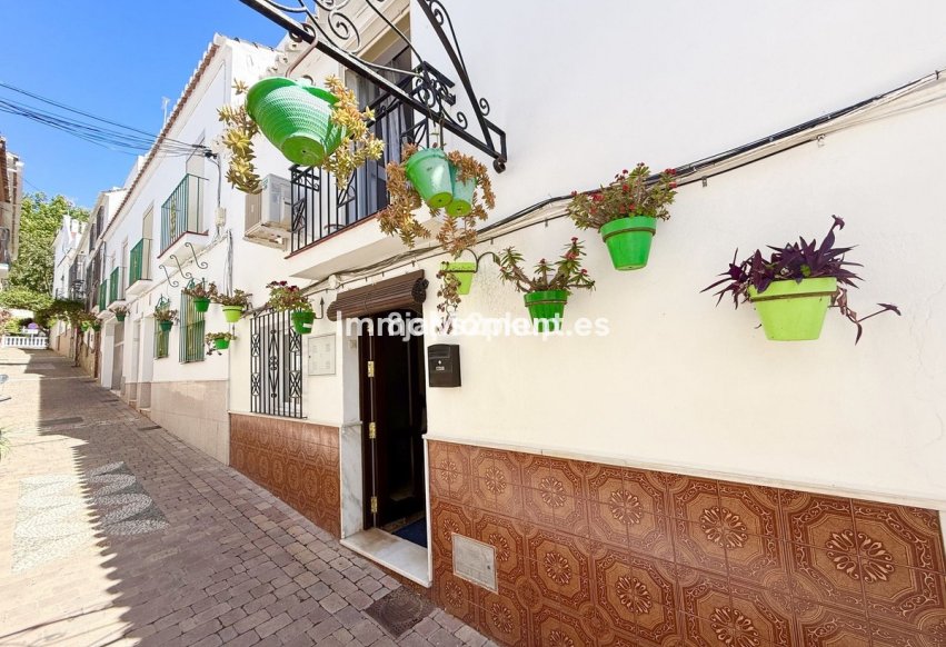 Bestaande woning - Rijtjeshuis - Estepona  - Estepona Centro