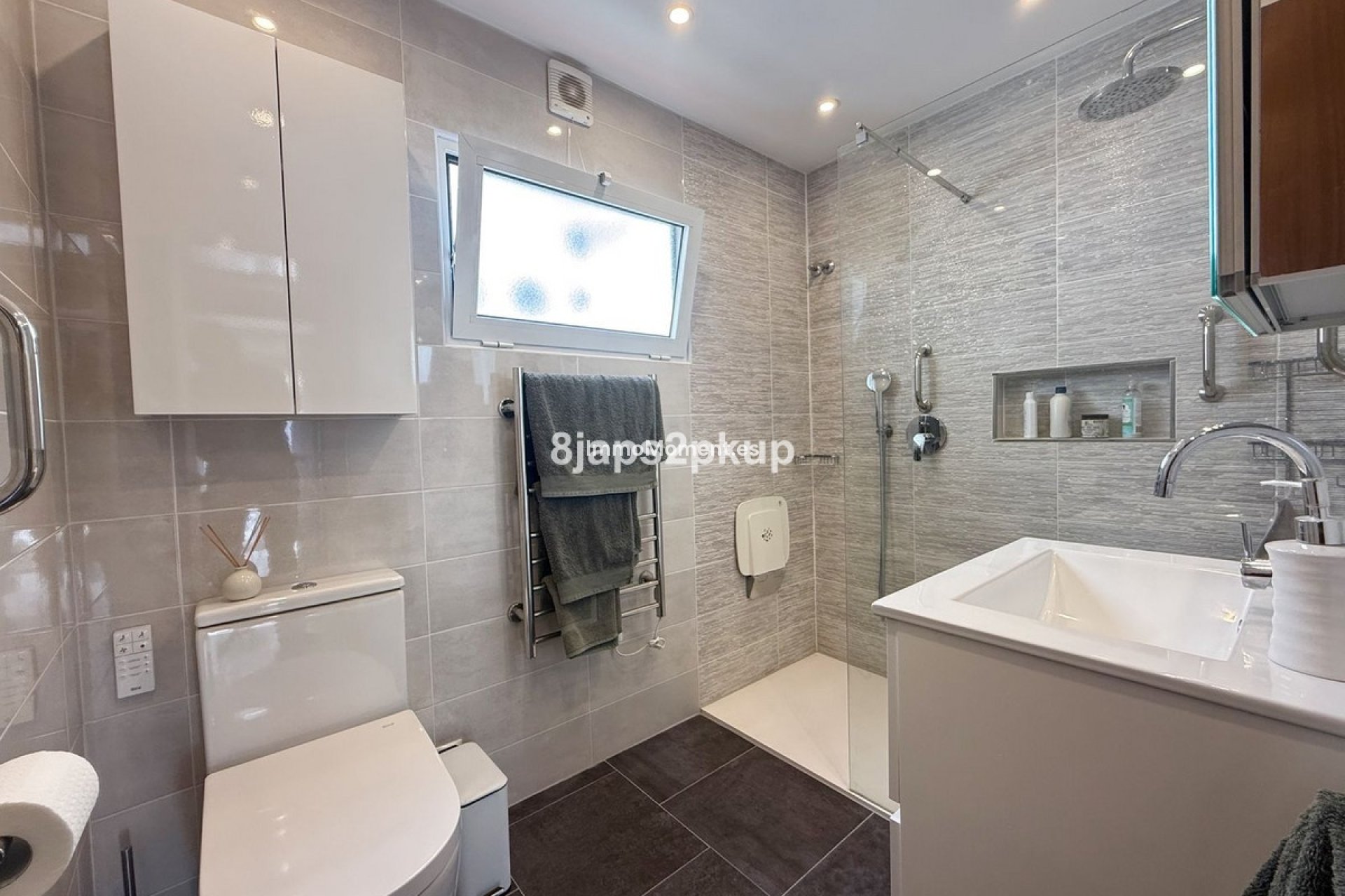 Bestaande woning - Rijtjeshuis - Estepona  - Estepona Centro