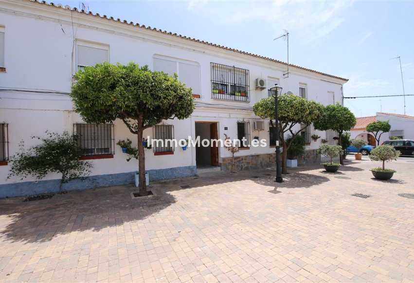Bestaande woning - Rijtjeshuis - Estepona  - Estepona Centro