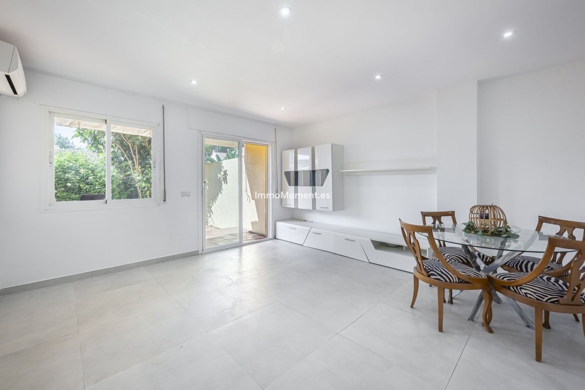 Bestaande woning - Rijtjeshuis - Estepona  - Estepona Centro