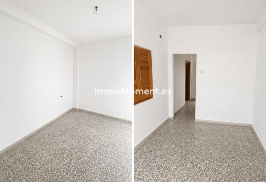 Bestaande woning - Rijtjeshuis - Estepona  - Estepona Centro