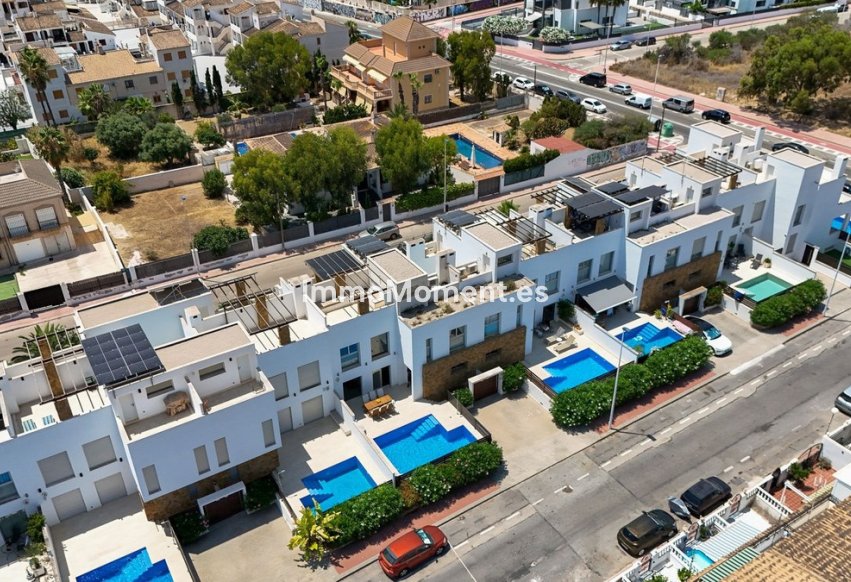 Bestaande woning - Rijtjeshuis - Torrevieja - Torrevieja Centro