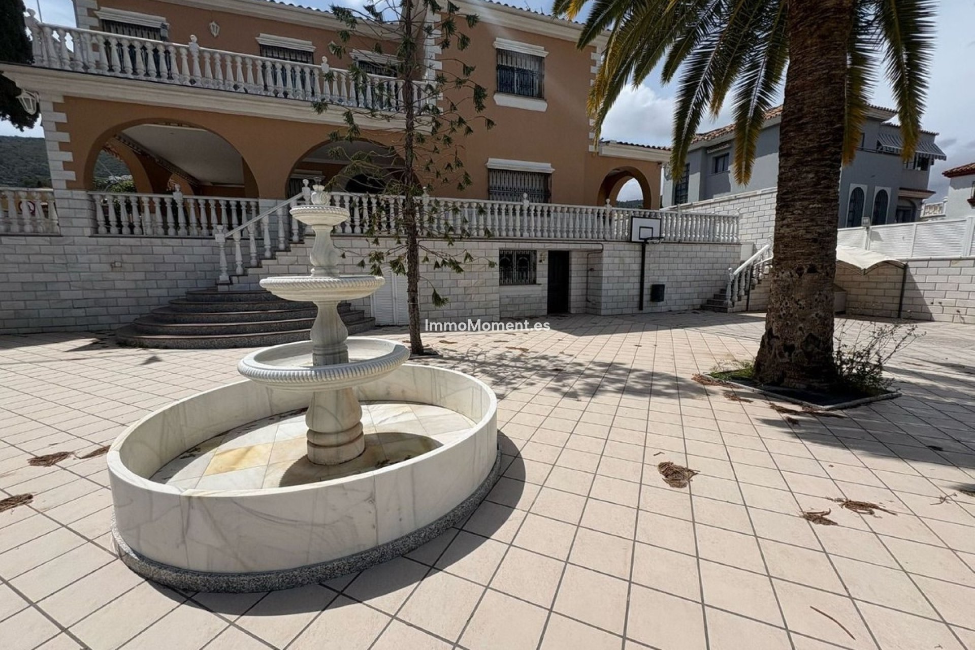 Bestaande woning - Villa - Binnenland  - Alhaurín de la Torre