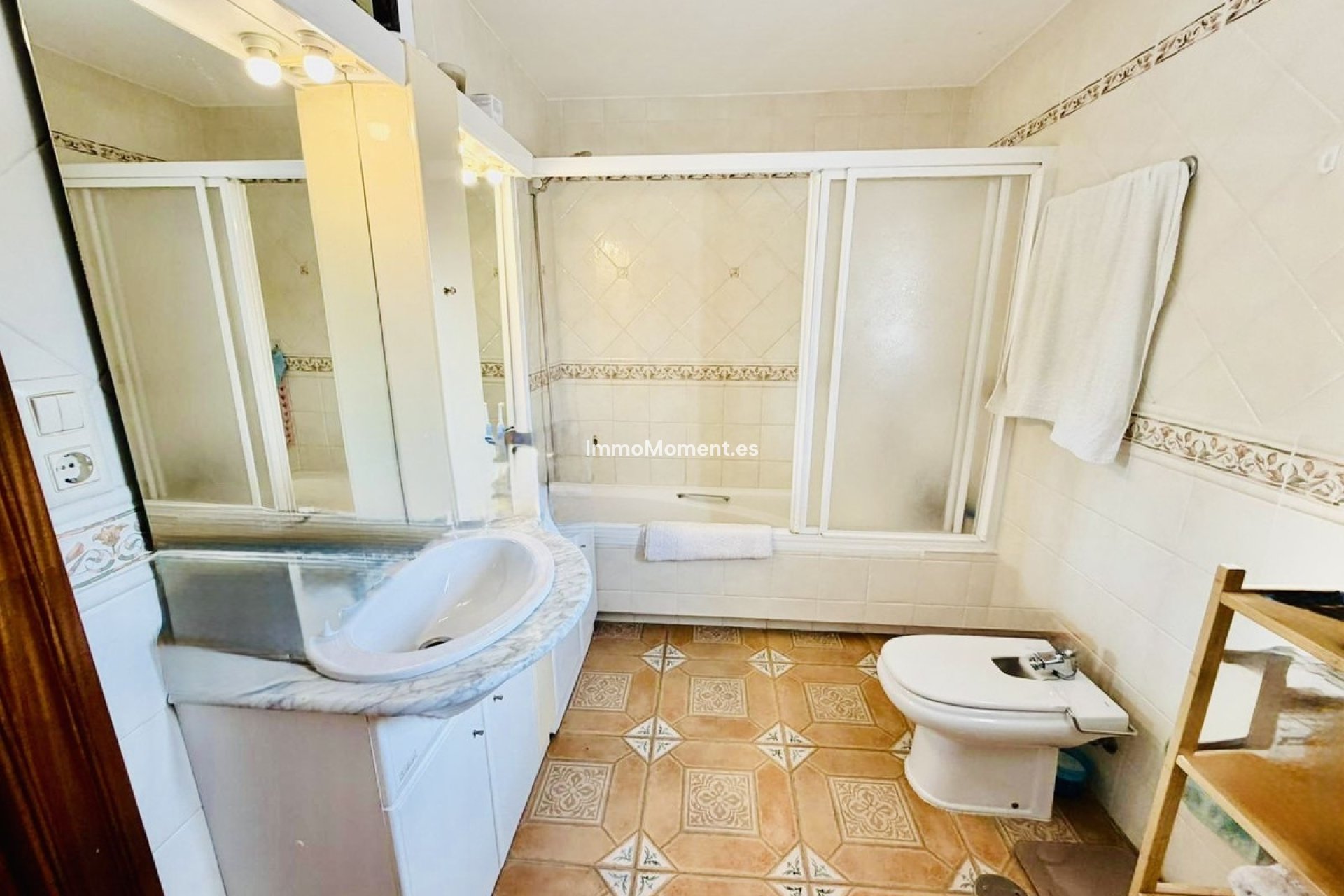 Bestaande woning - Villa - Binnenland  - Alhaurín de la Torre