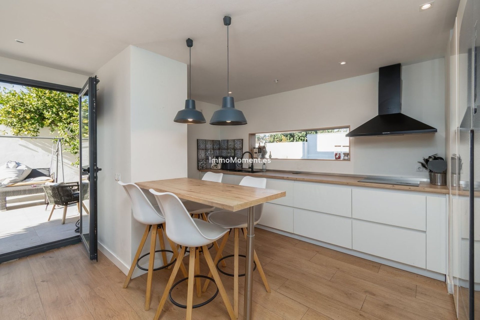 Bestaande woning - Villa - Binnenland  - Alhaurín de la Torre