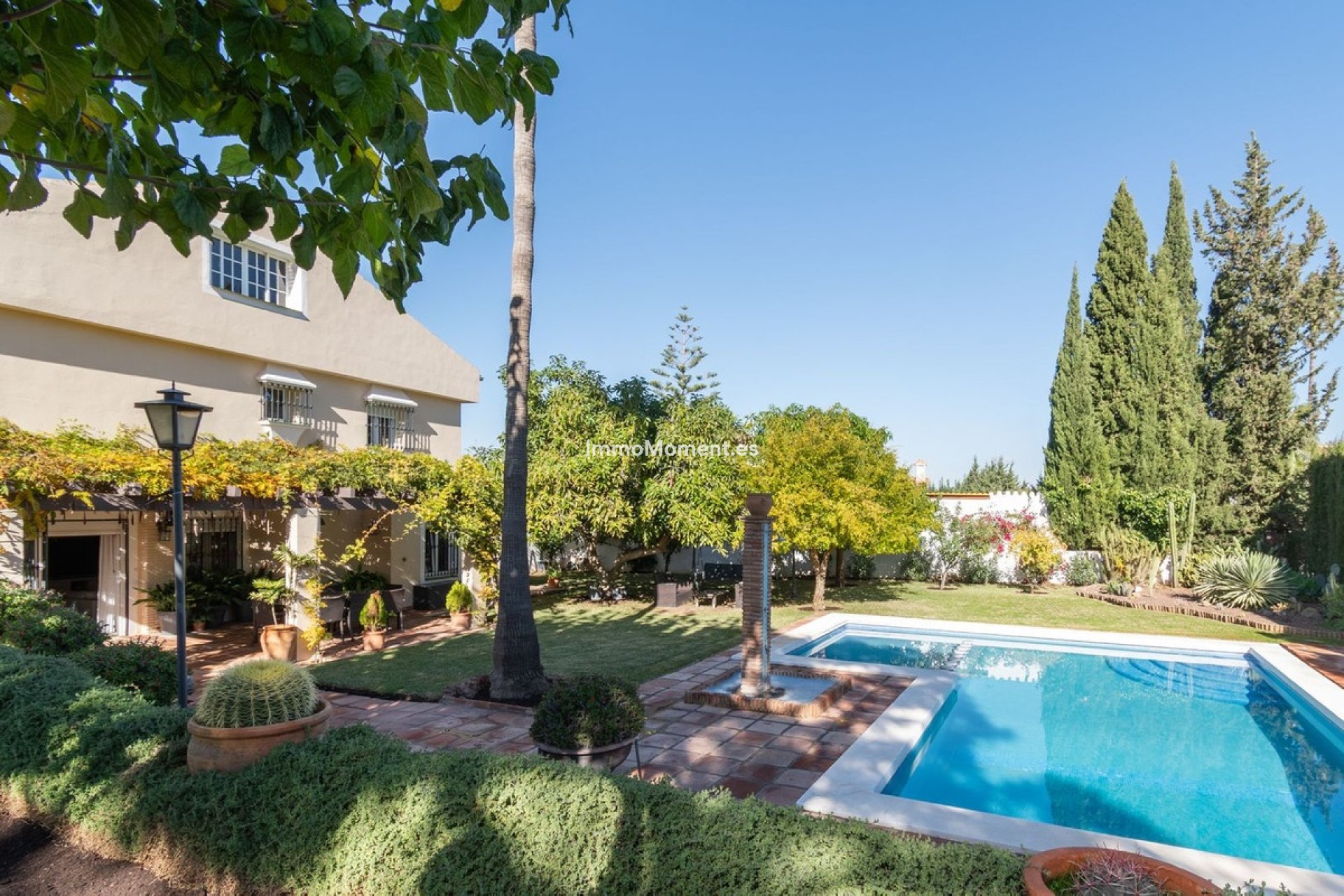 Bestaande woning - Villa - Binnenland  - Alhaurín de la Torre