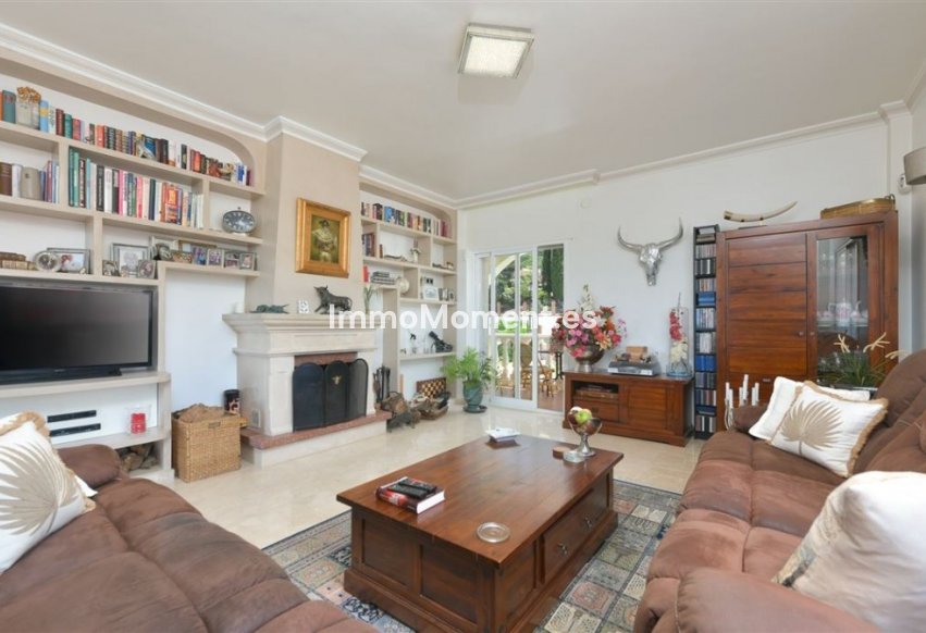 Bestaande woning - Villa - Binnenland  - Alhaurín de la Torre