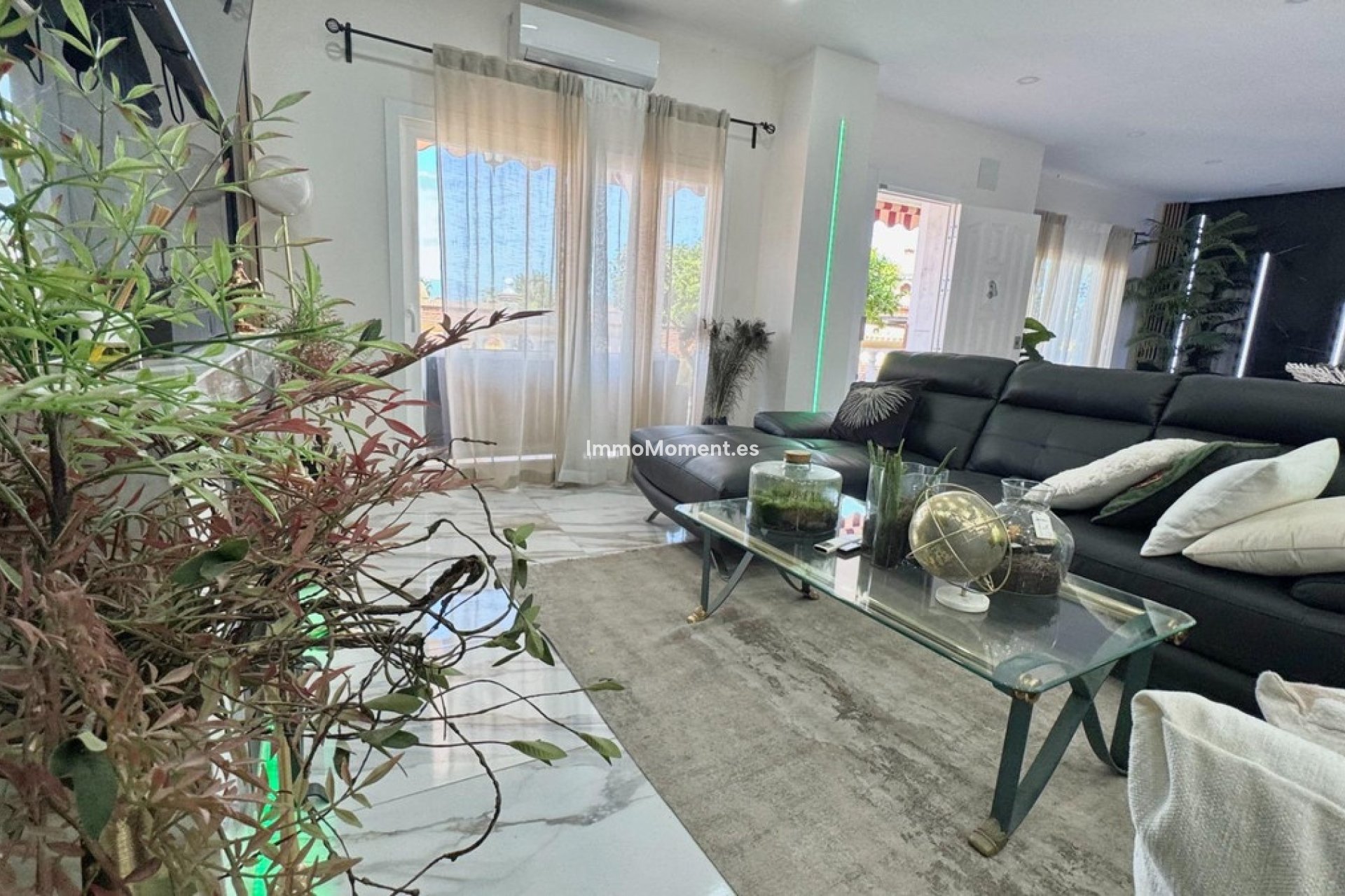 Bestaande woning - Villa - Binnenland  - Alhaurín de la Torre