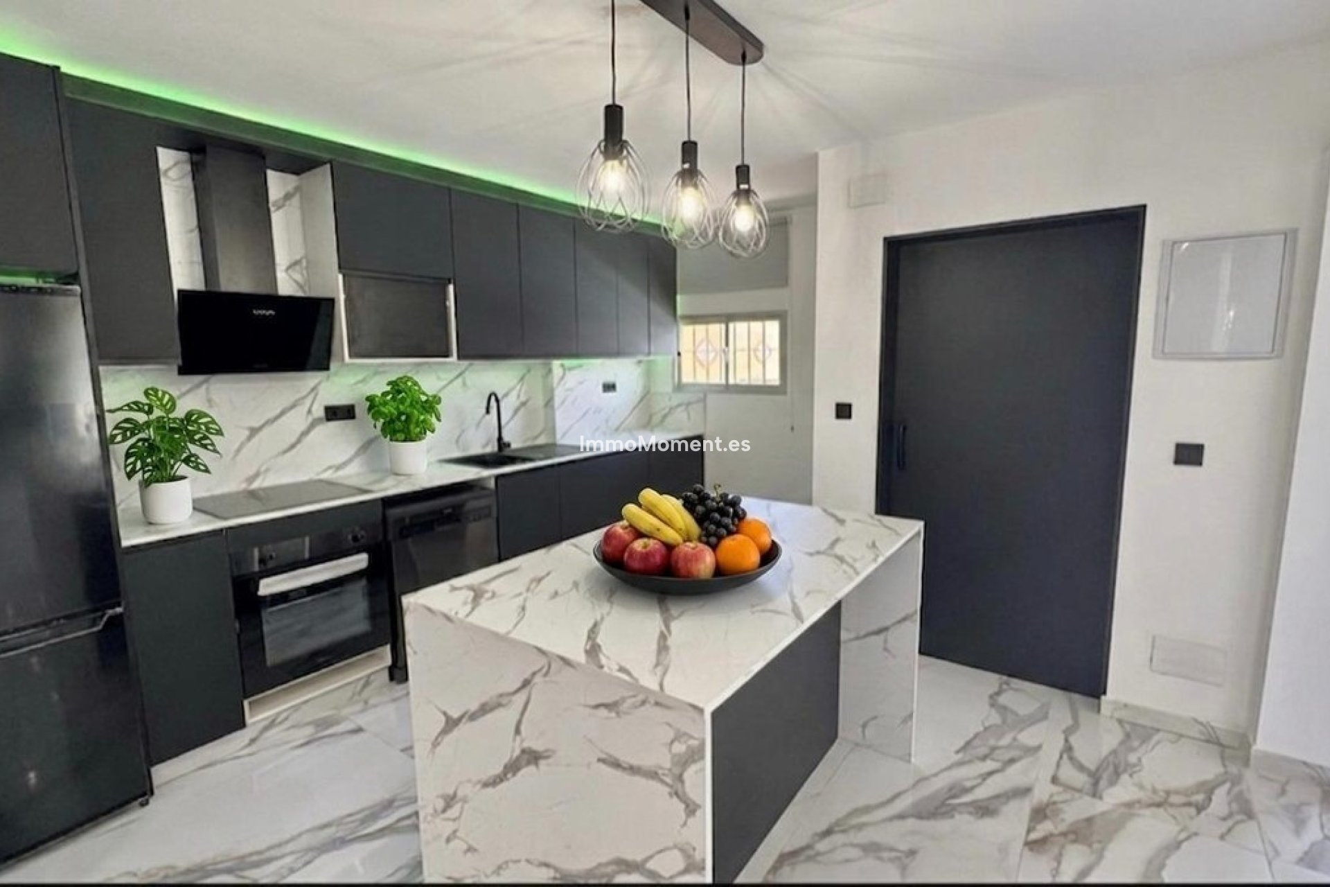 Bestaande woning - Villa - Binnenland  - Alhaurín de la Torre