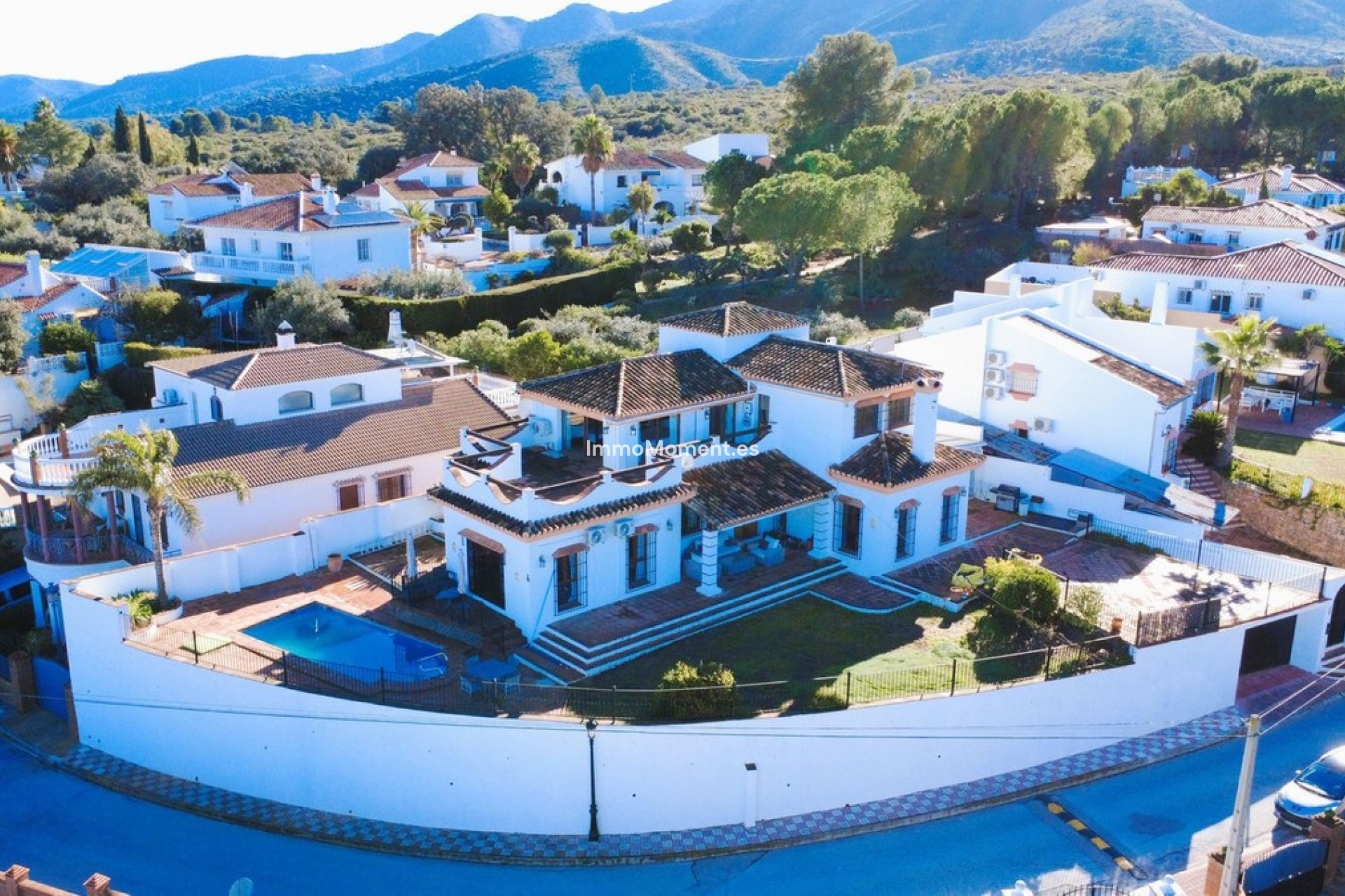 Bestaande woning - Villa - Binnenland  - Alhaurín el Grande Centro