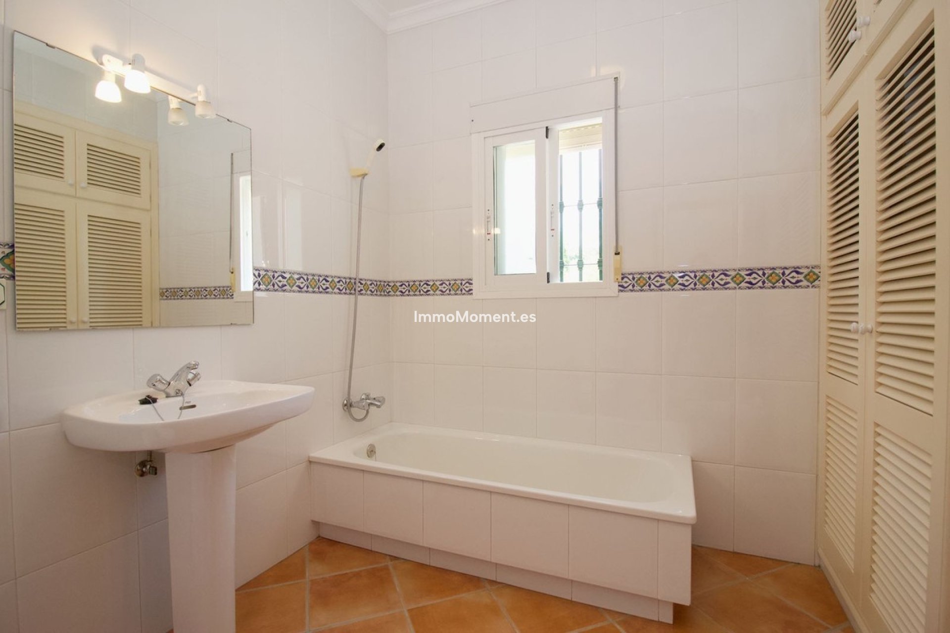 Bestaande woning - Villa - Binnenland  - Alhaurín el Grande Centro