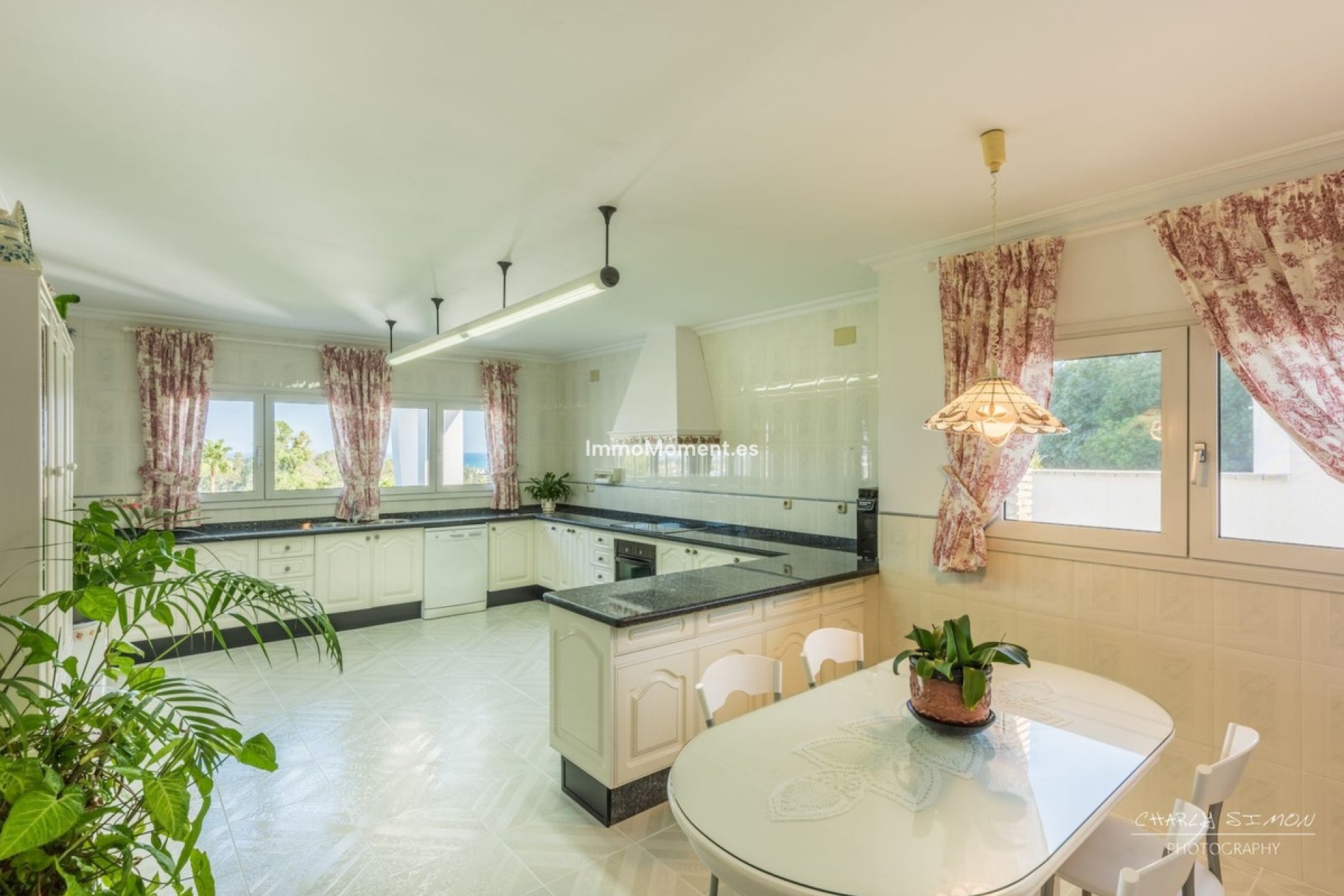 Bestaande woning - Villa - Binnenland  - Churriana