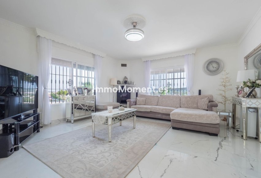 Bestaande woning - Villa - Binnenland  - Coín