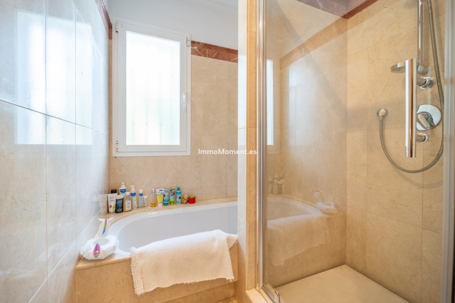 Bestaande woning - Villa - Binnenland  - Istán