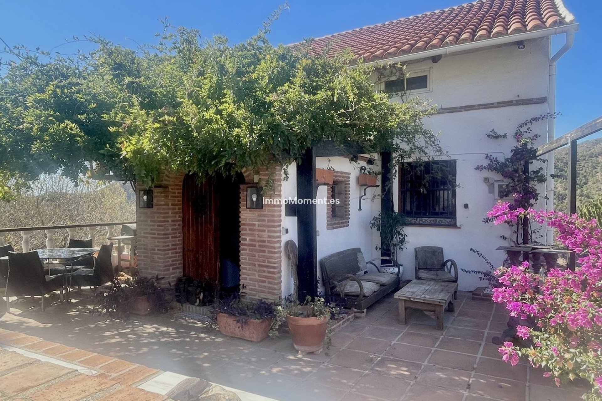 Bestaande woning - Villa - Binnenland  - Istán