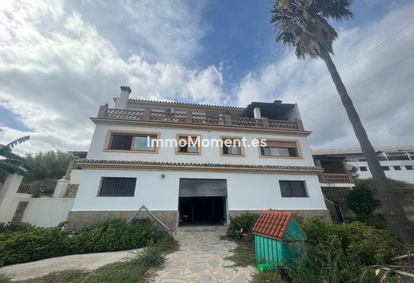 Bestaande woning - Villa - Estepona  - Cancelada