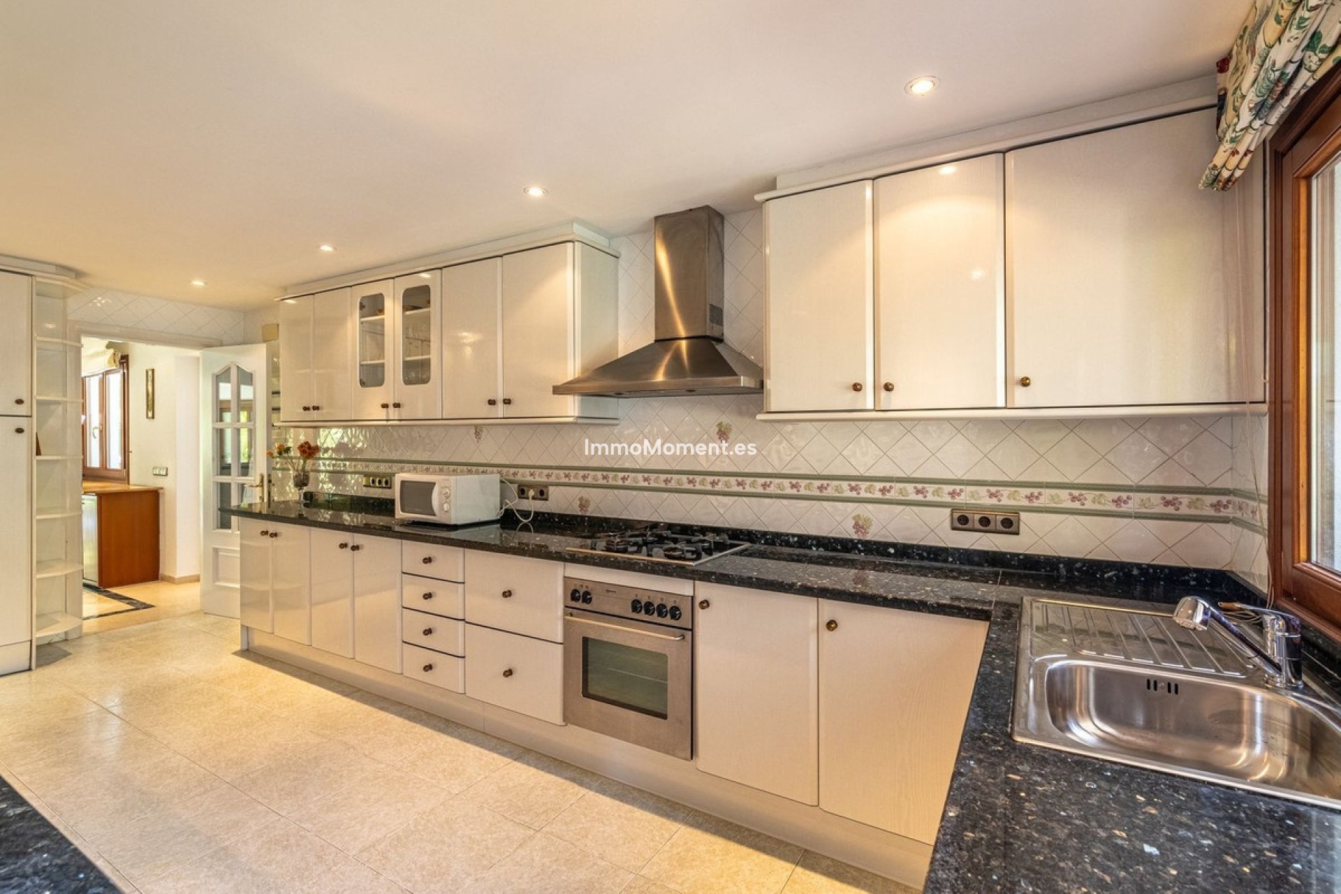 Bestaande woning - Villa - Estepona  - Cancelada