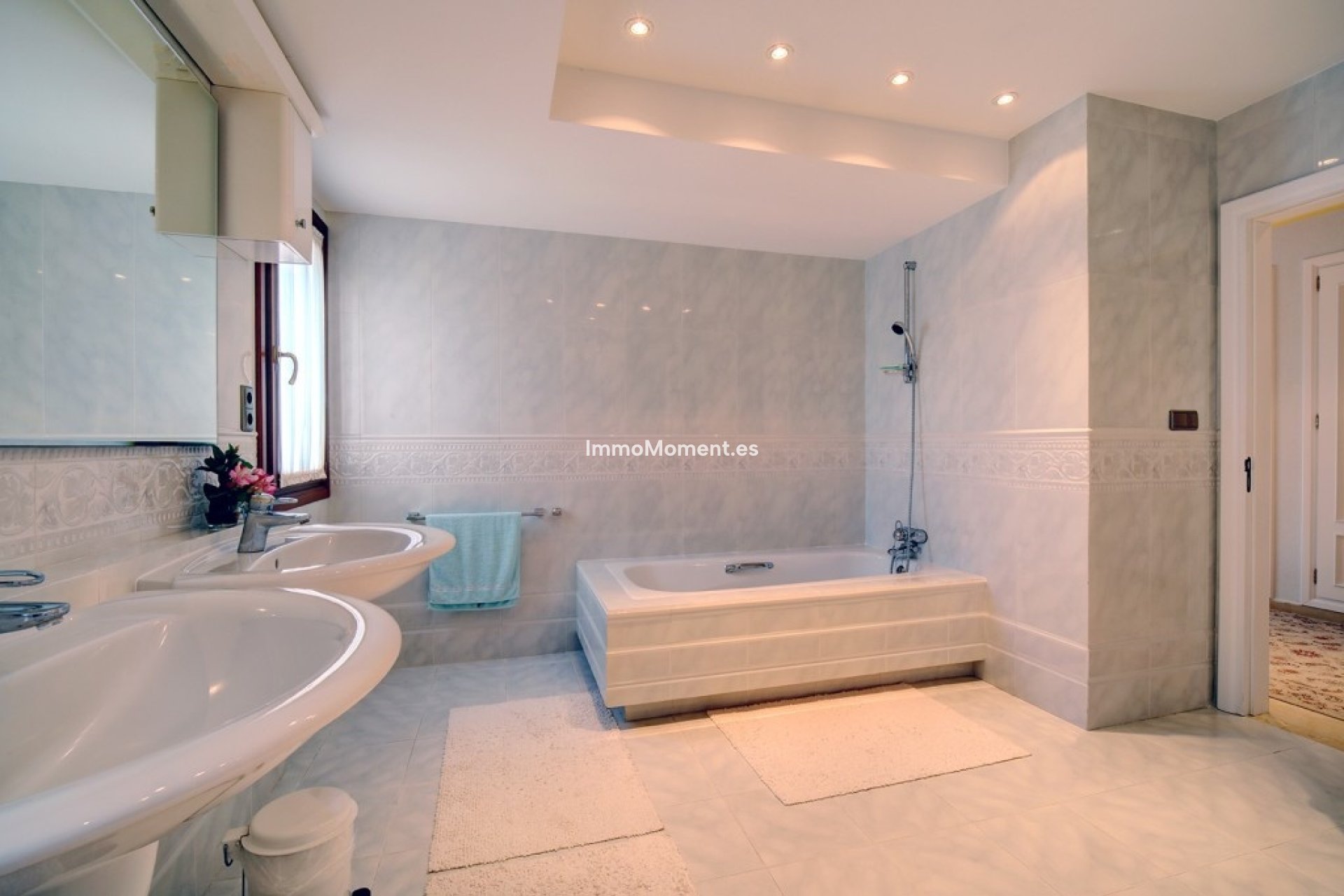 Bestaande woning - Villa - Estepona  - Costalita