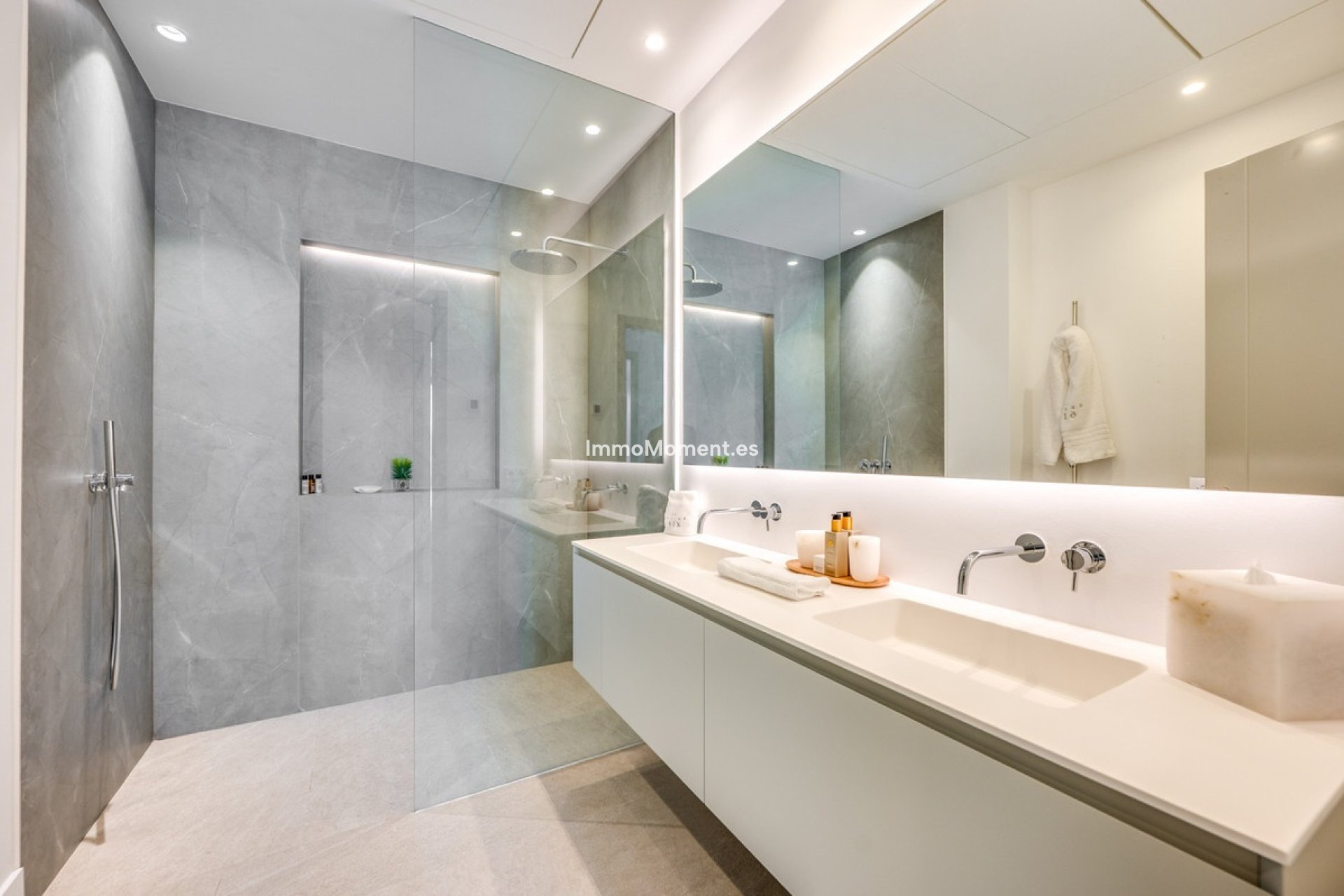 Bestaande woning - Villa - Estepona  - Estepona Centro