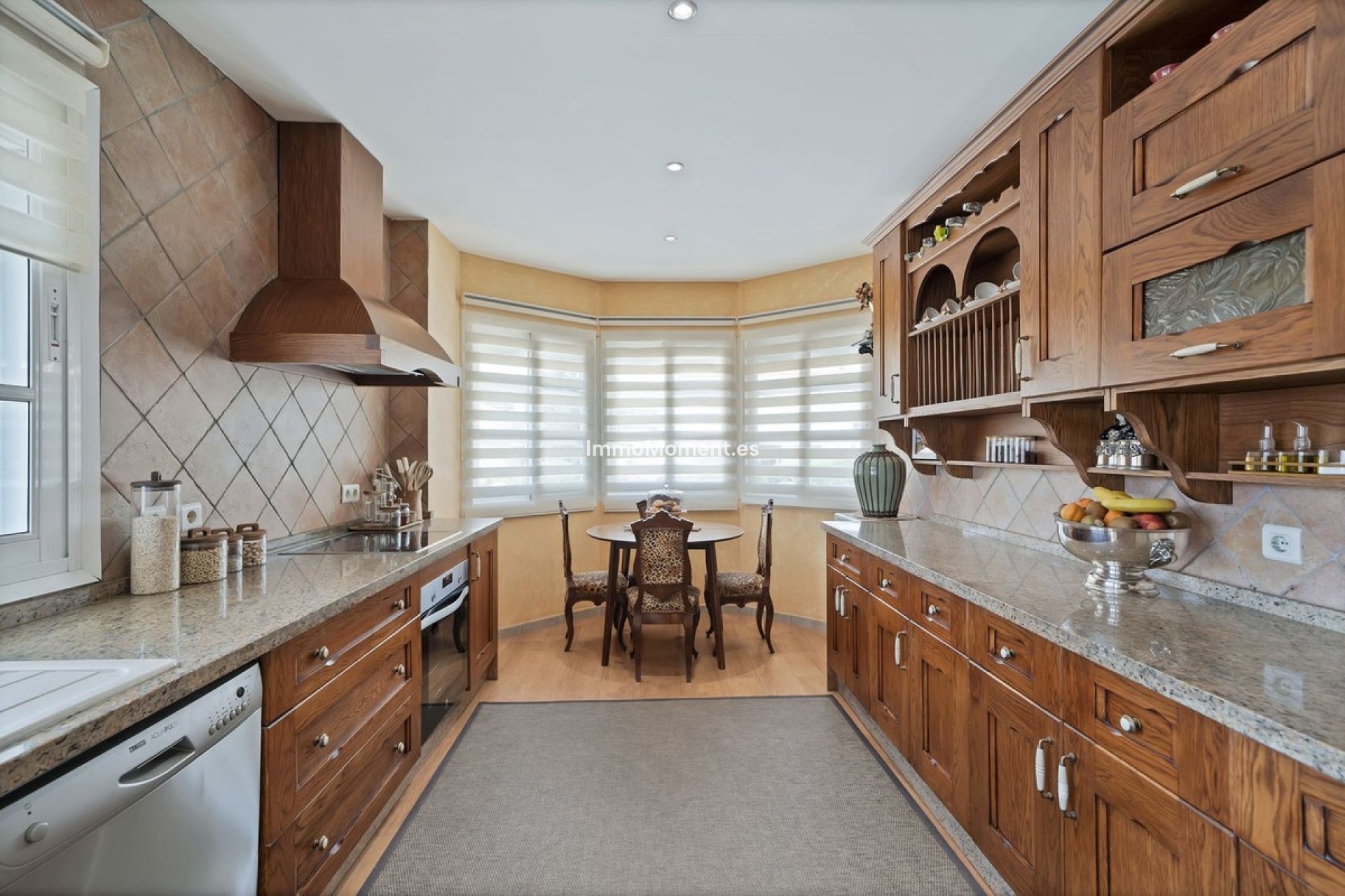 Bestaande woning - Villa - Estepona  - Estepona Centro