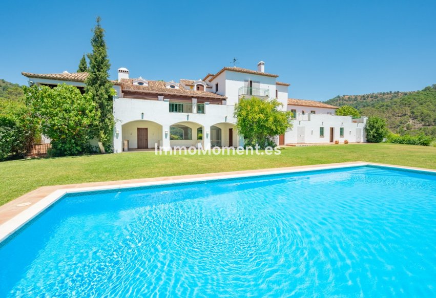 Bestaande woning - Villa - Estepona  - Estepona Centro