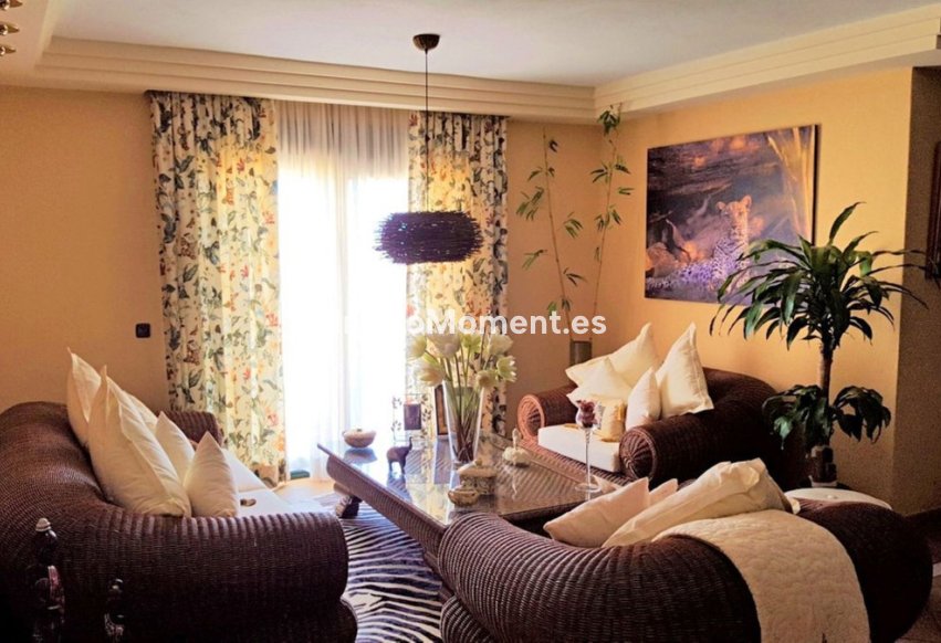 Bestaande woning - Villa - Estepona  - Estepona Centro