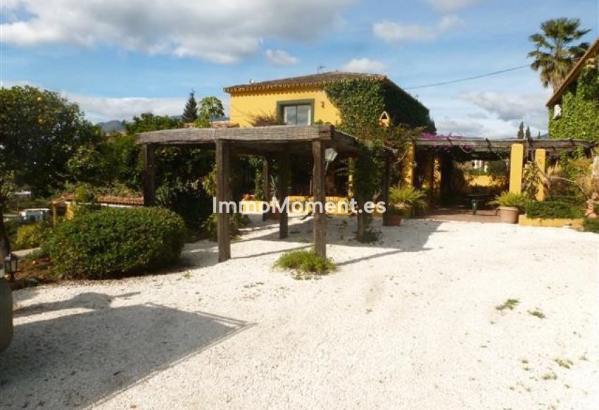 Bestaande woning - Villa - Estepona  - Estepona Centro