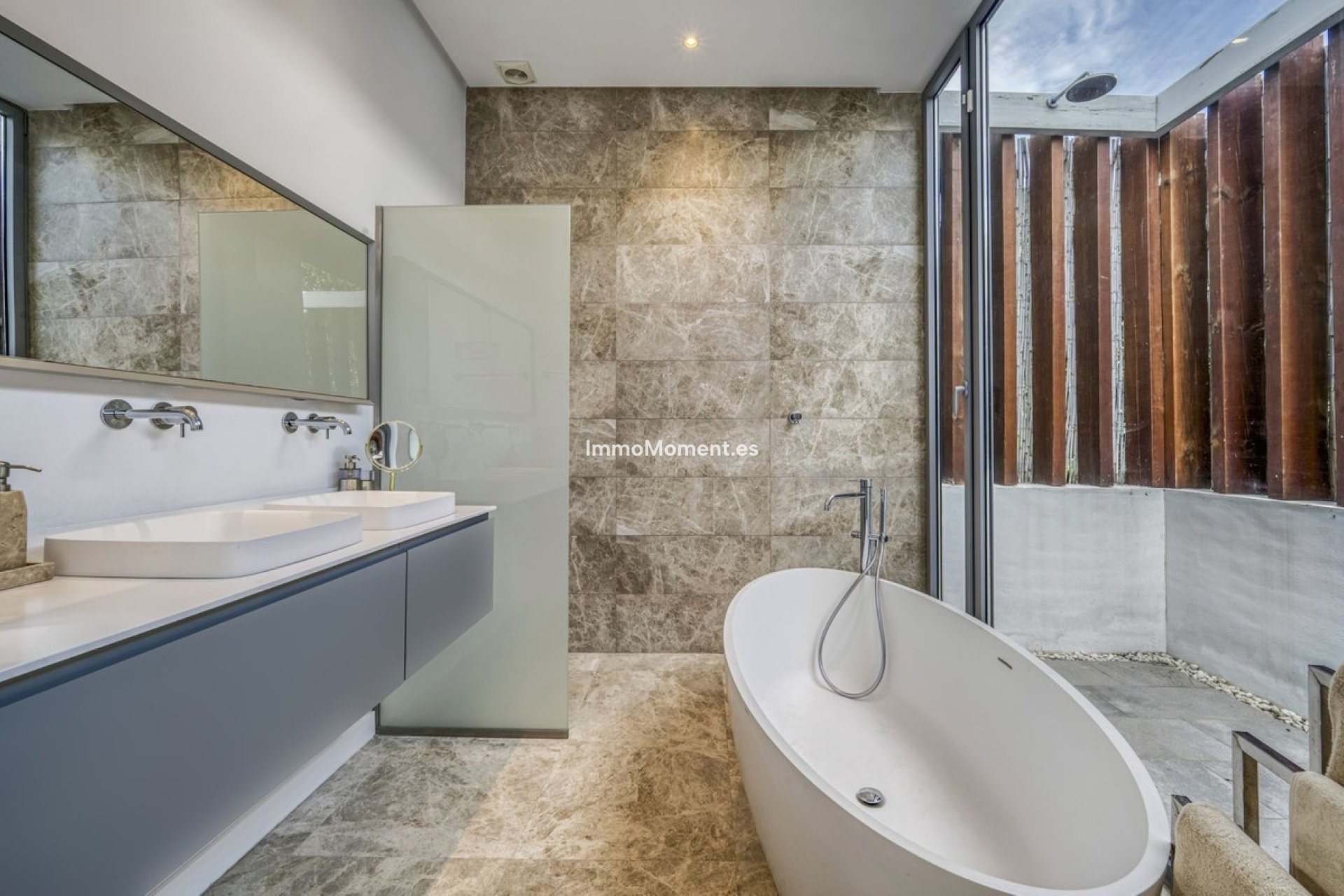 Bestaande woning - Villa - Estepona  - Estepona Centro