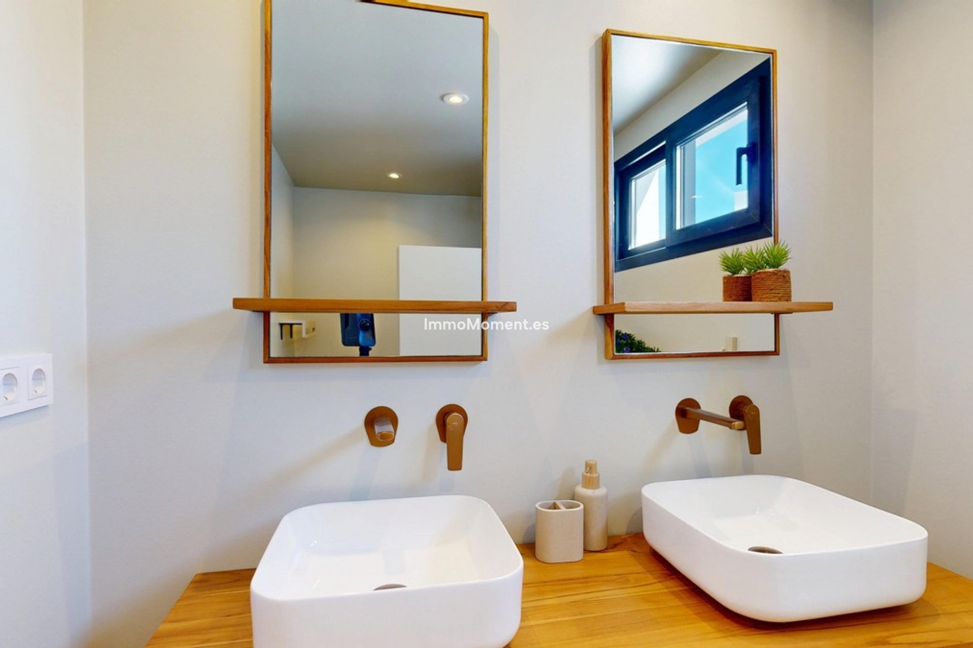 Bestaande woning - Villa - Estepona  - Estepona Centro