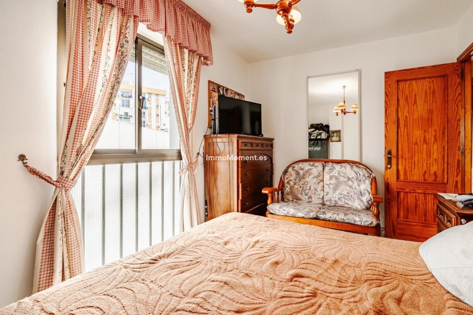 Bestaande woning - Villa - Estepona  - Estepona Centro