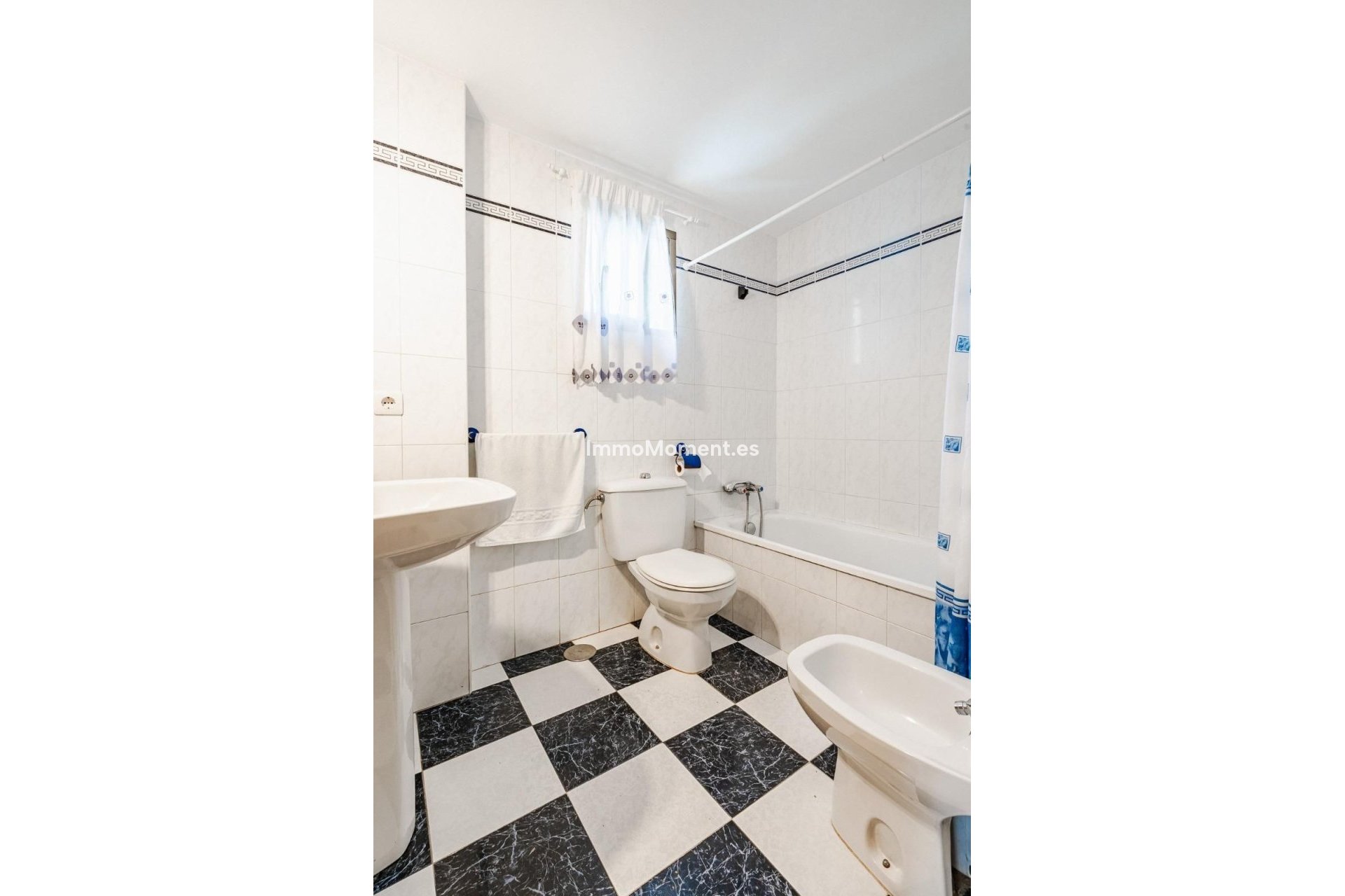 Bestaande woning - Villa - Estepona  - Estepona Centro