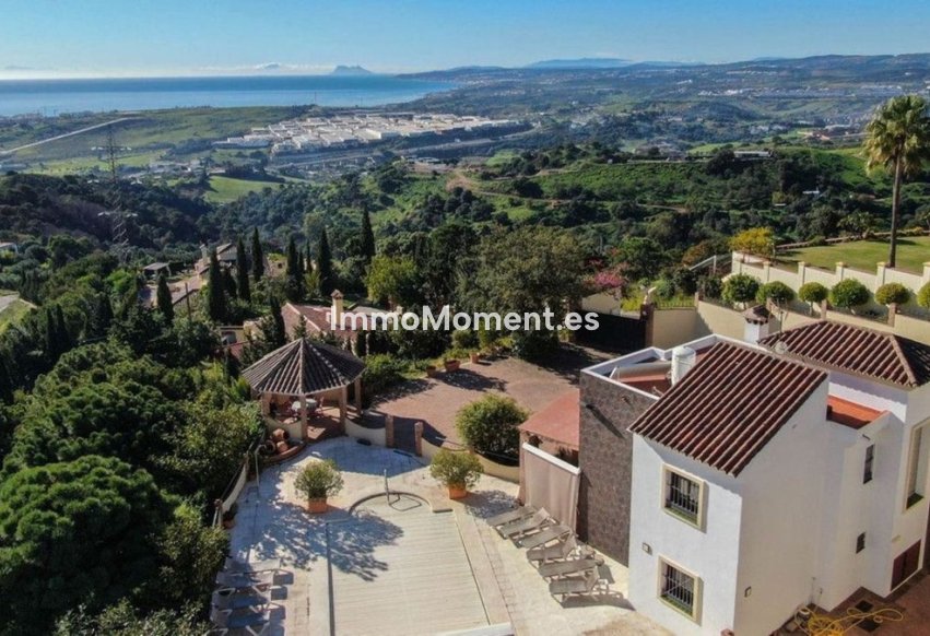 Bestaande woning - Villa - Estepona  - Estepona Centro