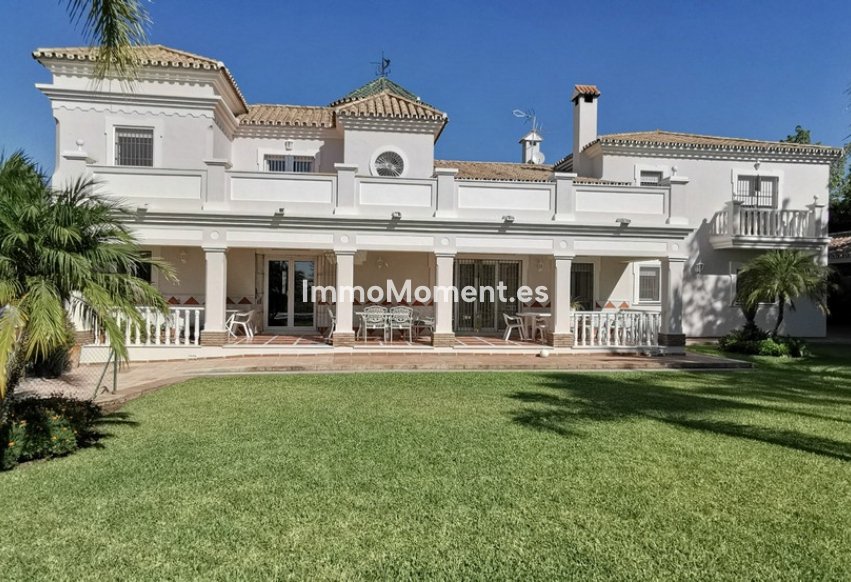 Bestaande woning - Villa - Estepona  - Estepona Centro