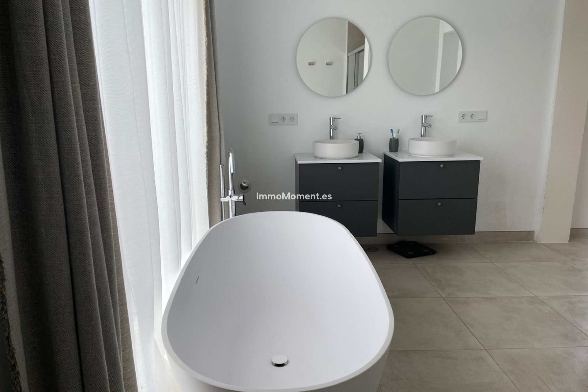 Bestaande woning - Villa - Estepona  - Estepona Centro