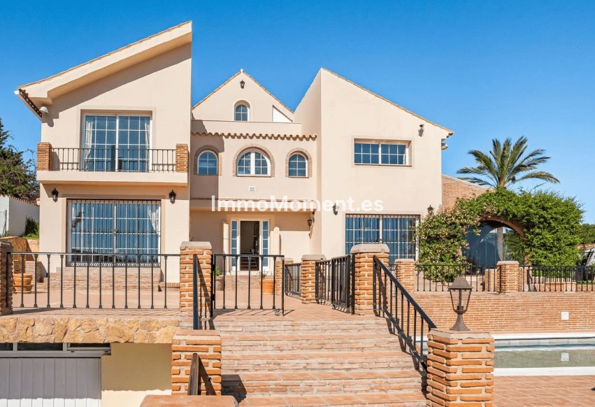 Bestaande woning - Villa - Estepona  - Estepona Centro